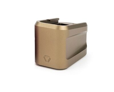 ALUMINUM EXTENDED MAG PLATE FOR GLOCK G19 (9MM) IN FDE
